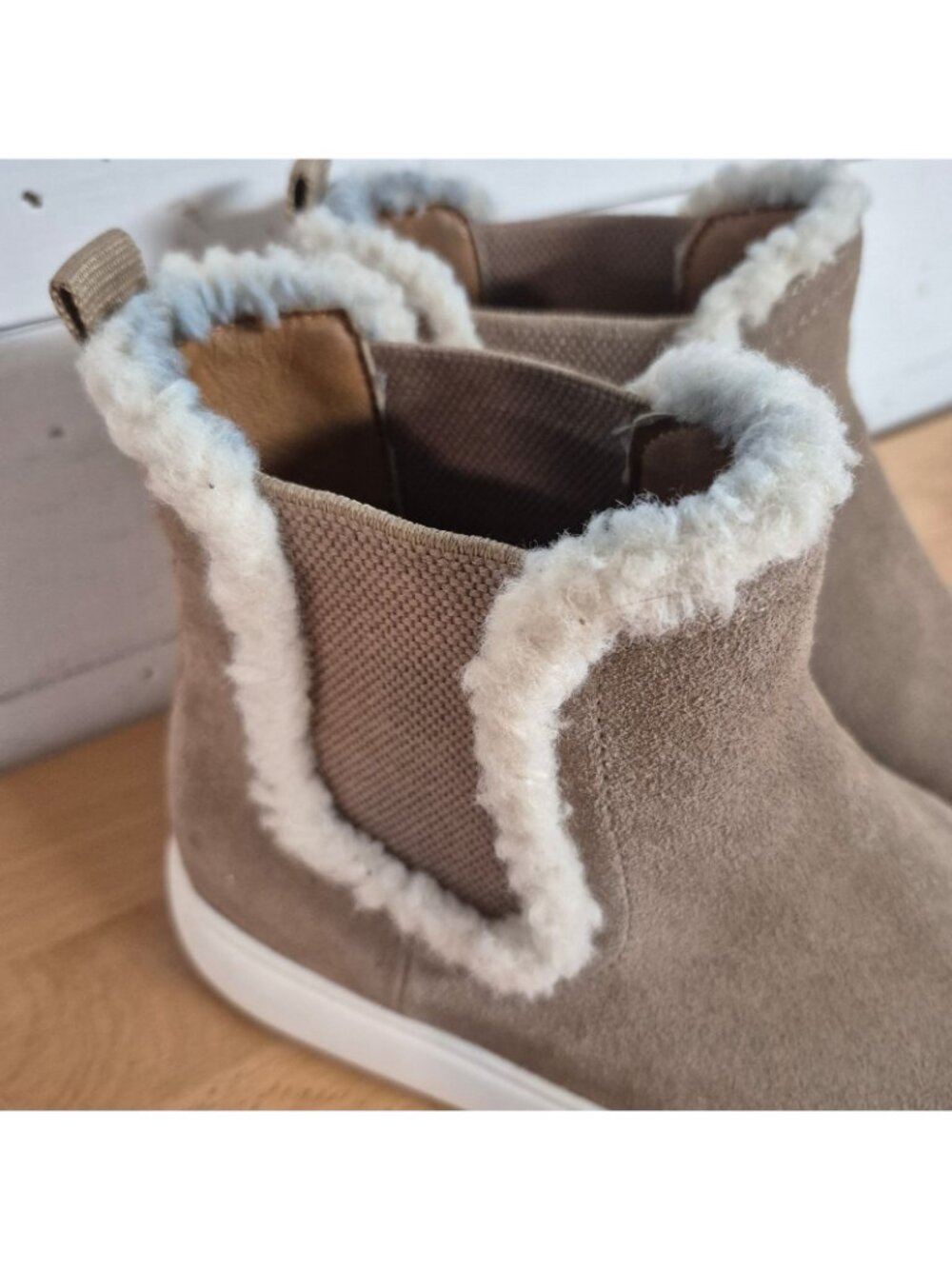 Lucky brand Womens Faux Fur-Lined Suede Slip-On Ankle Boots Size 8.5M - Picture 2 of 9